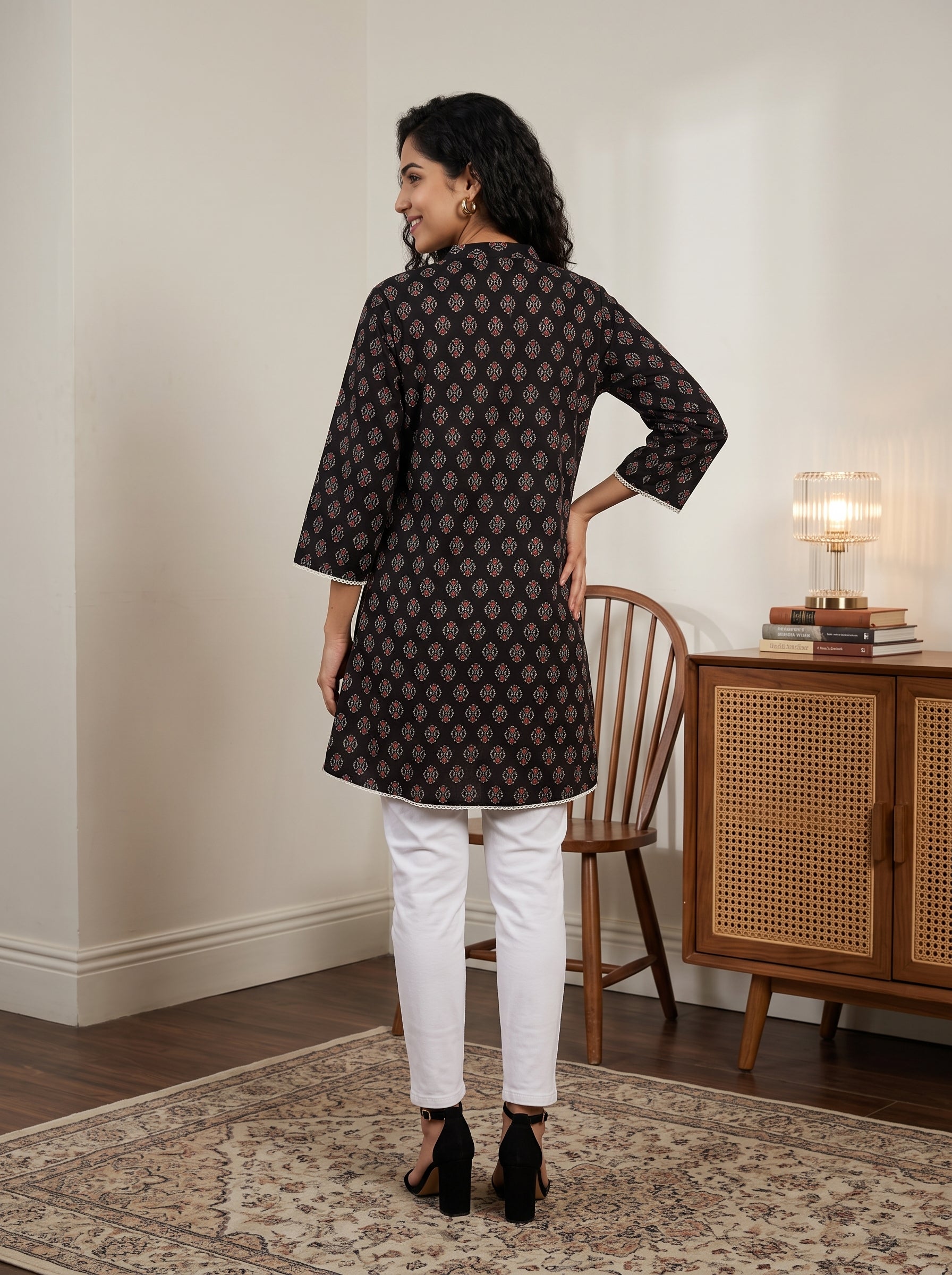 Women's Black Printed Cotton Top